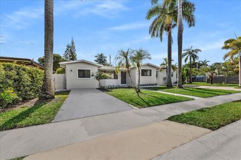 1004 Johnson Street Hollywood FL 33019