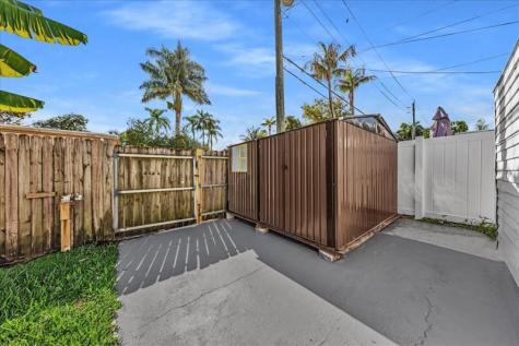 1004 Johnson Street Hollywood FL 33019