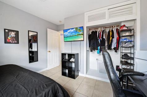 5554 SW 6th Street Margate FL 33068
