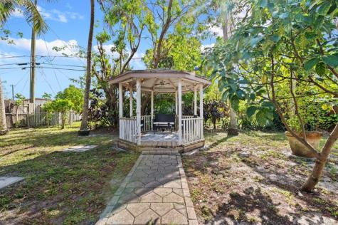 5554 SW 6th Street Margate FL 33068