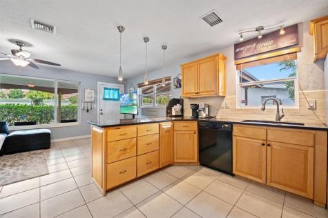 5554 SW 6th Street Margate FL 33068