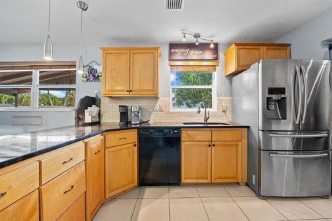 5554 SW 6th Street Margate FL 33068