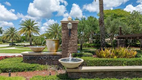 6978 NW 111th Terrace Parkland FL 33076