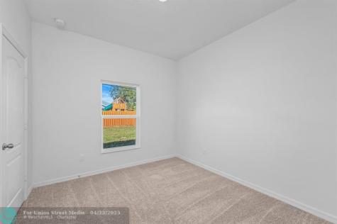 7885 95TH Avenue Vero Beach FL 32967