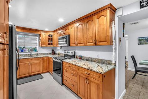 404 S 62nd Terrace Hollywood FL 33023