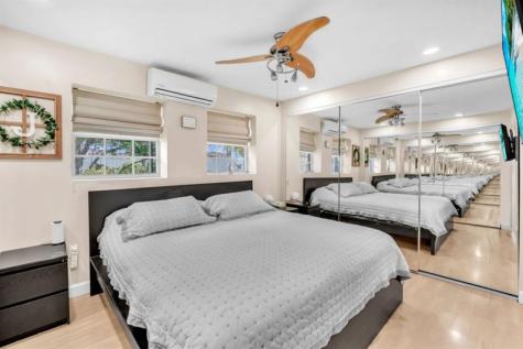 404 S 62nd Terrace Hollywood FL 33023
