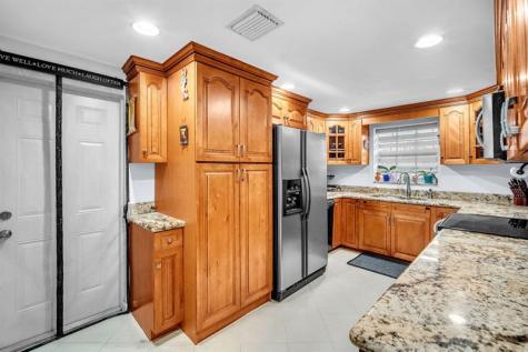 404 S 62nd Terrace Hollywood FL 33023