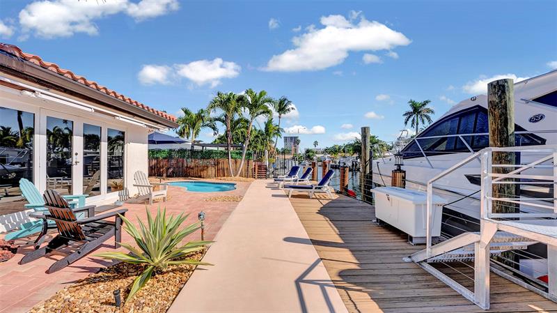 2524 SE 9th Street Pompano Beach FL 33062