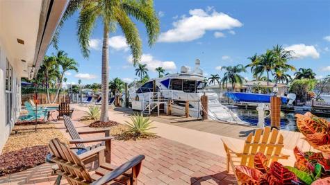 2524 SE 9th Street Pompano Beach FL 33062