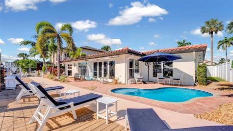2524 SE 9th Street Pompano Beach FL 33062