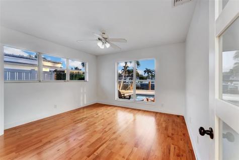 2524 SE 9th Street Pompano Beach FL 33062