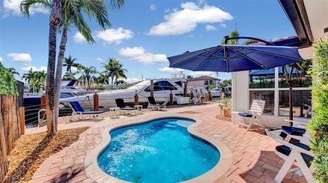 2524 SE 9th Street Pompano Beach FL 33062