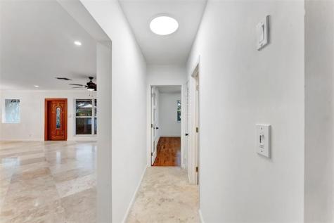 2524 SE 9th Street Pompano Beach FL 33062