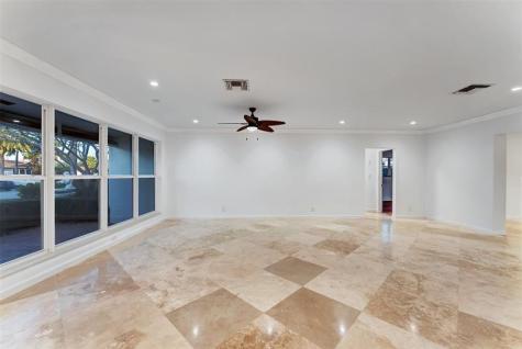 2524 SE 9th Street Pompano Beach FL 33062