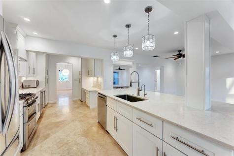 2524 SE 9th Street Pompano Beach FL 33062