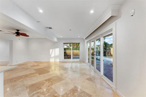 2524 SE 9th Street Pompano Beach FL 33062