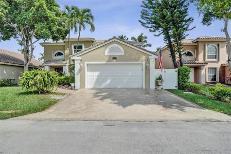 4739 NW 3rd Court Deerfield Beach FL 33442