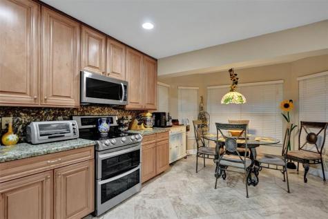 4739 NW 3rd Court Deerfield Beach FL 33442