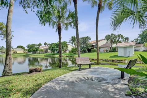 4739 NW 3rd Court Deerfield Beach FL 33442