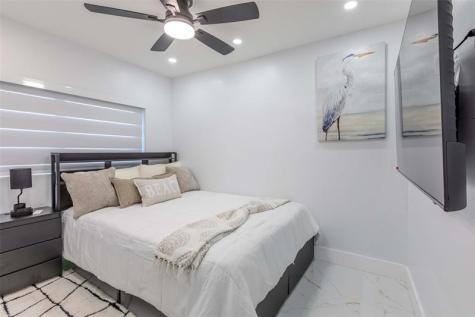 2633 NW Taft Street Hollywood FL 33020