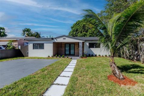 2633 NW Taft Street Hollywood FL 33020