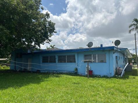 8841 NW 14th Avenue Miami FL 33147