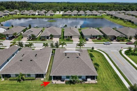 6105 Red Maple Manor Vero Beach FL 32966