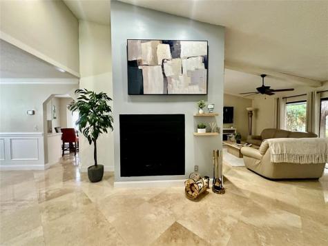 1581 NW 100th Way Plantation FL 33322