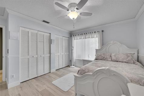 1581 NW 100th Way Plantation FL 33322