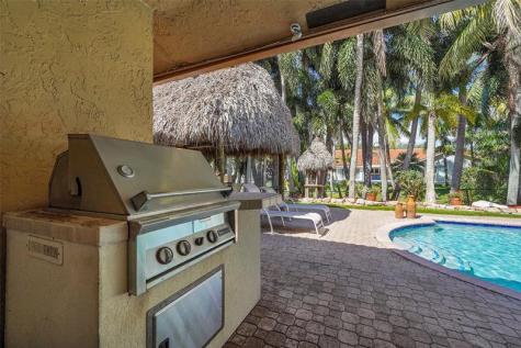 1581 NW 100th Way Plantation FL 33322