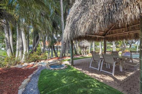 1581 NW 100th Way Plantation FL 33322