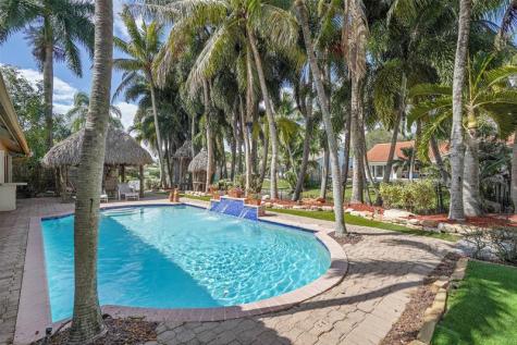 1581 NW 100th Way Plantation FL 33322