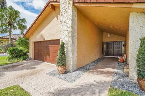 1581 NW 100th Way Plantation FL 33322