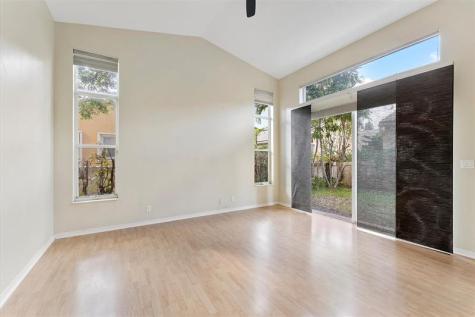 5728 NW 122nd Way Coral Springs FL 33076