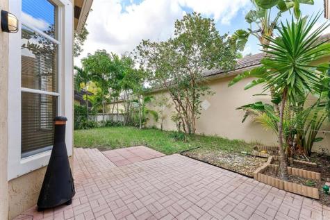 5728 NW 122nd Way Coral Springs FL 33076