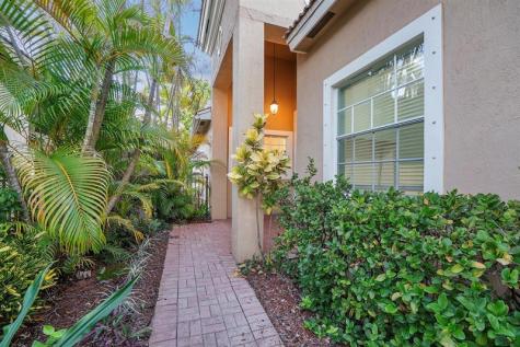 5728 NW 122nd Way Coral Springs FL 33076
