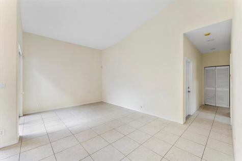 5728 NW 122nd Way Coral Springs FL 33076