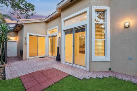 5728 NW 122nd Way Coral Springs FL 33076