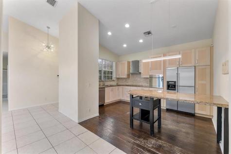 5728 NW 122nd Way Coral Springs FL 33076