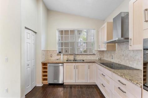 5728 NW 122nd Way Coral Springs FL 33076