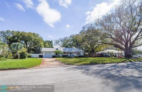 2180 Seville Avenue Vero Beach FL 32960