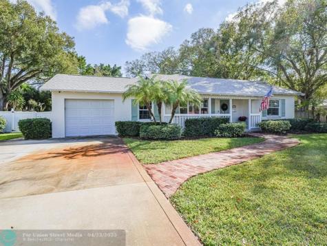 2180 Seville Avenue Vero Beach FL 32960
