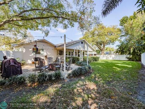 2180 Seville Avenue Vero Beach FL 32960