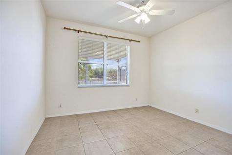 864 SW Java Avenue Port St Lucie FL 34953