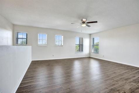864 SW Java Avenue Port St Lucie FL 34953