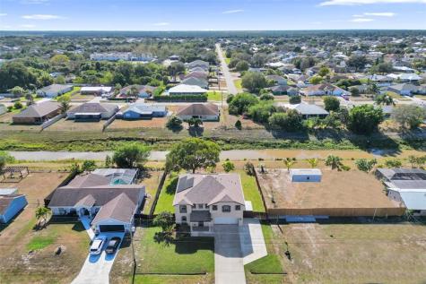 864 SW Java Avenue Port St Lucie FL 34953