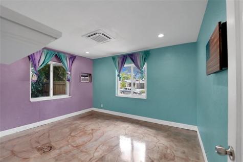 613 N 28th Avenue Hollywood FL 33020