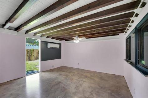 613 N 28th Avenue Hollywood FL 33020
