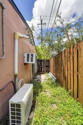 613 N 28th Avenue Hollywood FL 33020