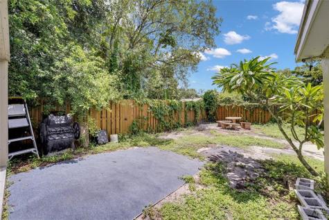 613 N 28th Avenue Hollywood FL 33020